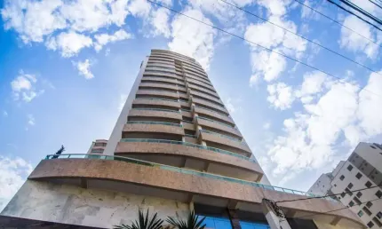 Apartamento de 2 quartos na aviação, praia grande-sp: 1 suíte, 2 salas, 2 banheiros, 2 vagas de garagem, 79m² de área.