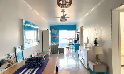 Apartamento à venda com 3 dormitórios, 1 suíte a 200 metros do mar no melhor local da guilhermina.