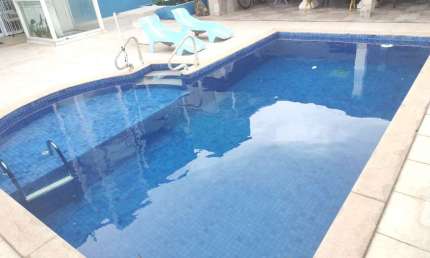EXCELENTE Sobrado ISOLADO com 4 Suites Piscina Elevador Panoramico, em área nobre  Jardim Mathilde no CANTO DO FORTE em PRAIA GRANDE - SP.