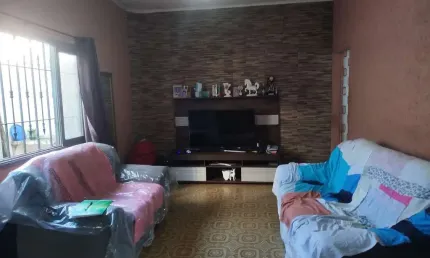 Imperdível! Casa à venda em Praia Grande-SP, 2 quartos, 1 sala, 1 banheiro, 200m² na Aviação. Aproveite!