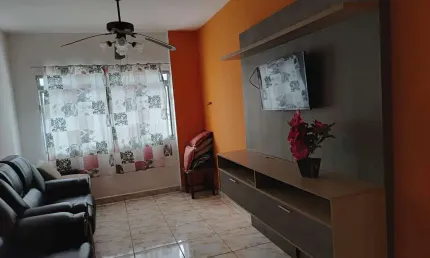 Apartamento à venda em Praia Grande-SP, no bairro Ocian, com 2 quartos, 1 sala, 1 banheiro, 1 vaga de garagem!