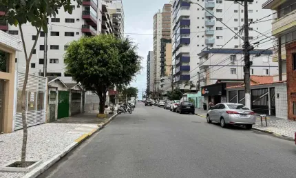 Apartamento à venda em praia grande-sp, canto do forte: 1 quarto, 1 sala, 1 banheiro, 1 vaga, 33 m² - a apenas 200m do mar!