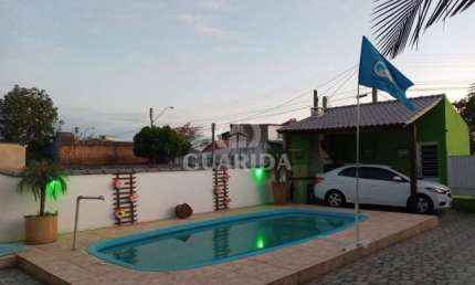 Casa com 3 quartos à venda na Rua F, 3681, Restinga, Porto Alegre por R$ 297.000