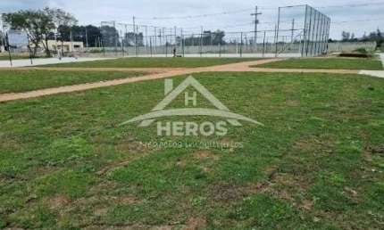 Terreno em condomínio fechado à venda na Avenida Edgar Pires de Castro, 3201, Hípica, Porto Alegre por R$ 160.000