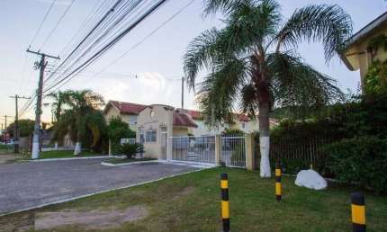 Casa em condomínio fechado com 2 quartos à venda na Avenida Edgar Pires de Castro, 350, Aberta dos Morros, Porto Alegre por R$ 372.000