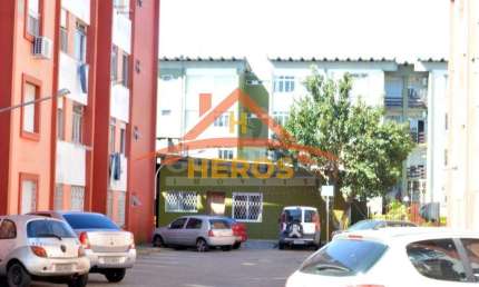 Apartamento com 3 quartos à venda na Avenida Romeu Samarani Ferreira, 400, Vila Nova, Porto Alegre por R$ 240.000