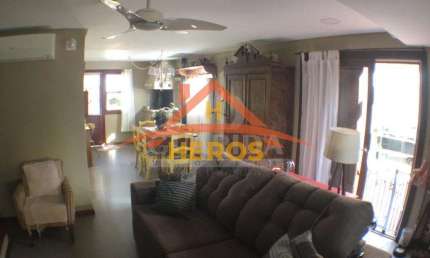 Casa com 3 quartos à venda na Rua Padre João Batista Reus, 1431, Vila Conceição, Porto Alegre por R$ 860.000