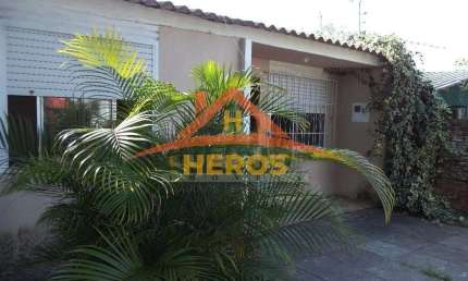Casa com 3 quartos à venda na Rua João Lúcio Marques, 55, Hípica, Porto Alegre por R$ 249.000