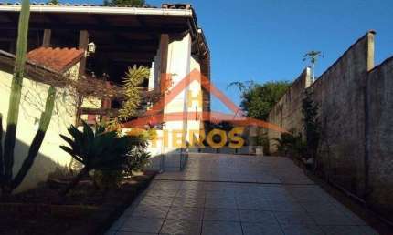 Casa com 4 quartos à venda na Rua Stringhini, 1060, Restinga, Porto Alegre por R$ 300.000