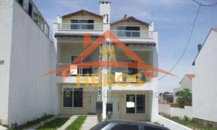 Casa com 3 quartos à venda na Rua Manoel Nunes da Silva, 99, Guarujá, Porto Alegre por R$ 530.000