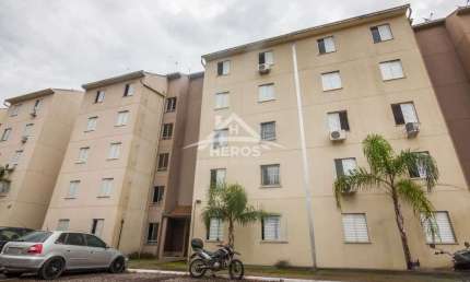 Apartamento com 2 quartos à venda na Avenida João Antônio Silveira, 7455, Restinga, Porto Alegre por R$ 118.000