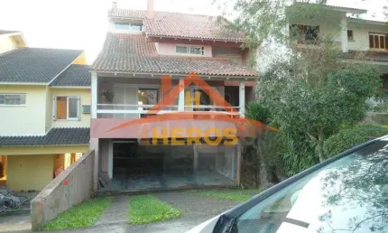 Casa em condomínio fechado com 7 quartos à venda na Rua Professor Antônio José Remião, 15, Espírito Santo, Porto Alegre por R$ 850.000