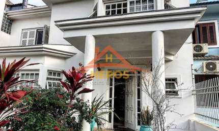 Casa com 4 quartos à venda na Rua Doutor Pitrez, 536, Ipanema, Porto Alegre por R$ 1.170.000