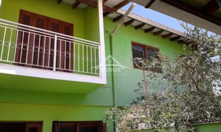 Casa com 4 quartos à venda na Rua Jorge Mello Guimarães, 653, Belém Novo, Porto Alegre por R$ 790.000