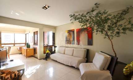 Apartamento com 3 quartos à venda na Rua Pedro Chaves Barcelos, 51, Auxiliadora, Porto Alegre por R$ 900.000
