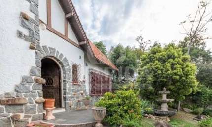 Casa com 4 quartos à venda na Rua Guaiana, 123, Vila Assunção, Porto Alegre por R$ 1.750.000