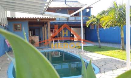 Casa com 4 quartos à venda na Rua Jerolomo Minuzo, 317, Vila Nova, Porto Alegre por R$ 800.000
