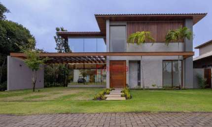 Casa em condomínio fechado com 5 quartos à venda na Avenida Do Farol, 131, Praia do Forte, Mata de São João