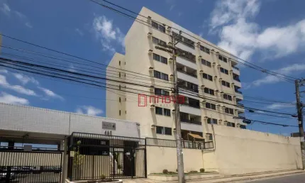 Apartamento com 2 dormitórios à venda, 60 m² por R$ 395.000,00 - Itapuã - Salvador/BA