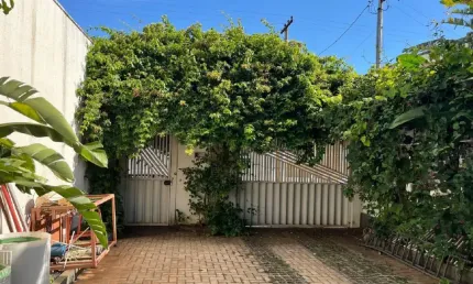 Casa com 4 quartos à venda no Jardim Brasília, Uberlândia 