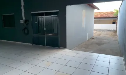 Casa com 3 quartos à venda no Maria Rezende, Uberlândia 