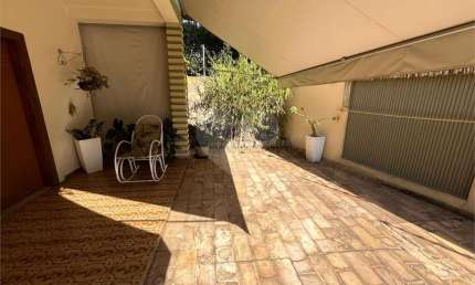 Casa térrea com 3 quartos à venda em Bandeirantes - MT