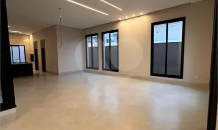 Condomínio com 3 quartos à venda em Núcleo Habitacional Sucuri - MT