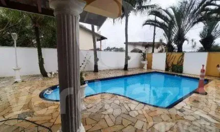 Casa em condomínio fechado com 4 quartos à venda na Rua João Previtalle, 2780, Santa Cruz, Valinhos, 302 m2 por R$ 2.040.000