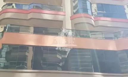 4 dormitÓrios  com Ótima localizaÇÃo, Meia Praia, Itapema - SC