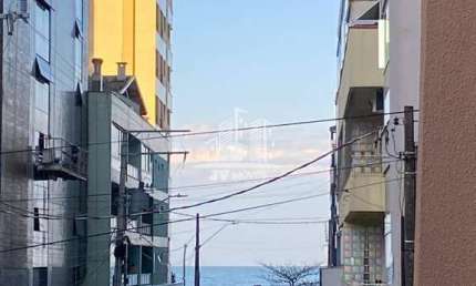 Quadra mar 3 dormitÓrios com 1 suÍte, Meia Praia, Itapema - SC