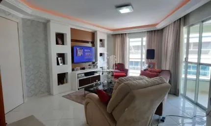 Apto bem localizado, 3 dormitorios, sendo 1 suite, Meia Praia, Itapema - SC