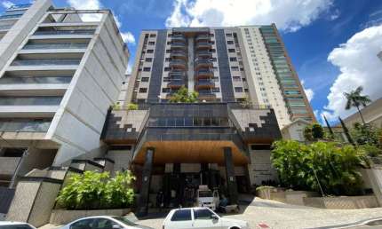 Apartamento com 3 dormitórios à venda, 140 m² por R$ 890.000,00 - Centro - Juiz de Fora/MG