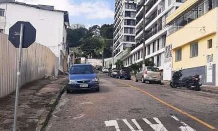 Terreno à venda, 411 m² por R$ 950.000,00 - Poço Rico - Juiz de Fora/MG