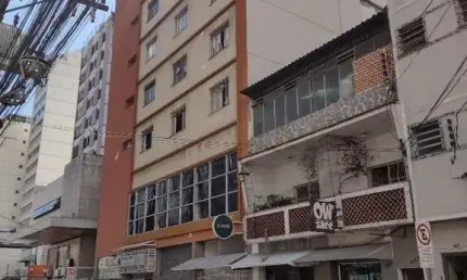 Apartamento com 2 dormitórios à venda, 55 m² por R$ 240.000,00 - Centro - Juiz de Fora/MG