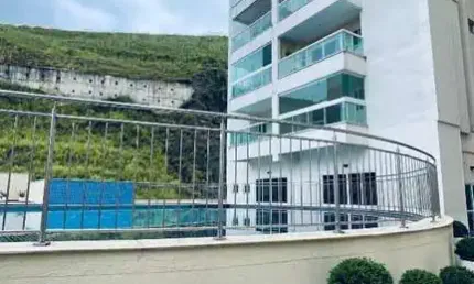 Apartamento com 3 dormitórios à venda, 130 m² por R$ 790.000,00 - Cascatinha - Juiz de Fora/MG