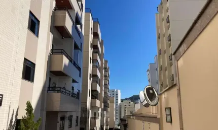 Apartamento com 2 dormitórios à venda, 79 m² por R$ 580.000,00 - Centro - Juiz de Fora/MG