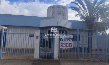 Área Residencial/Comercial em Santa Genoveva, Goiânia/GO, 1956 m², Próximo ao aeroporto