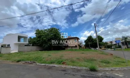 Lote Jardim Veneza De Esquina - 382Mts  - Senador Canedo