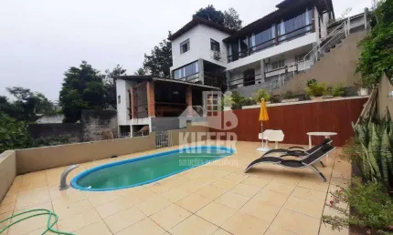 Casa com 3 quartos à venda, 313 m² por R$ 980.000 - Itaipu - Niterói/RJ