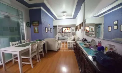 Apartamento 3 Quartos, 120m², Modernizado e a Meia Quadra da Praia – São Francisco