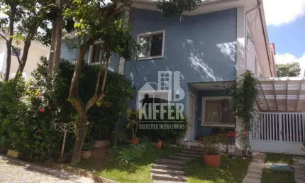 Casa com 4 dormitórios à venda, 140 m² por R$ 840.000,00 - Badu - Niterói/RJ