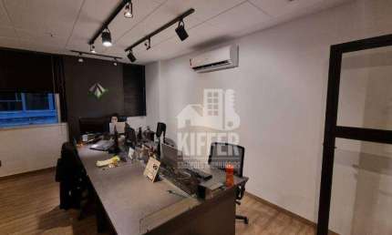 Kiffer Ferreira vende:  Excelente sala comercial junto a Faculdade Cândido Mendes em prédio gabaritado com escritórios de excelentes profissionais, no