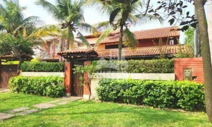 Casa com 3 quartos à venda, 460 m² por R$ 2.950.000 - Camboinhas - Niterói/RJ