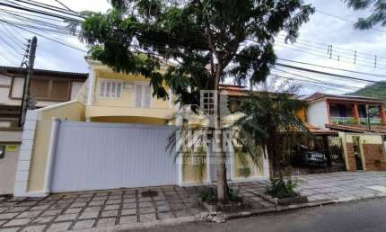 Casa com 4 quartos à venda, 325 m² por R$ 1.990.000 - São Francisco - Niterói/RJ