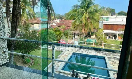 Casa com 4 quartos à venda, 464 m² por R$ 3.399.000