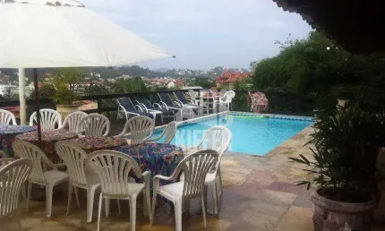 Casa com 4 quartos à venda, 380 m² por R$ 1.800.000 - Piratininga - Niterói/RJ