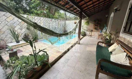 Casa com 3 quartos à venda na Rua Maria Isabel Bolckau, 9, Maravista, Niterói