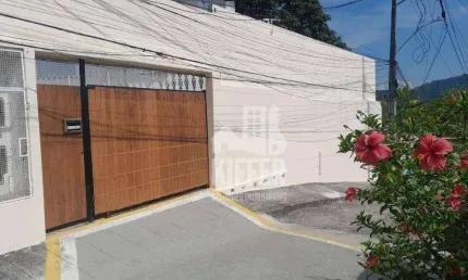 Casa com 2 quartos à venda na Avenida E, 133, Sapê, Niterói