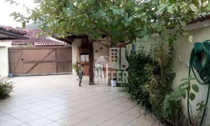 Kiffer Ferreira Anuncia: Casa com 3 Quartos, Suíte, Piscina e Churrasqueira – Serra Grande, Niterói/RJ