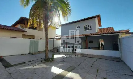 Casa à venda 4 quartos, vagas para até 3 carros, na praia de Piratininga, Regiao Oceânica de Niterói - RJ